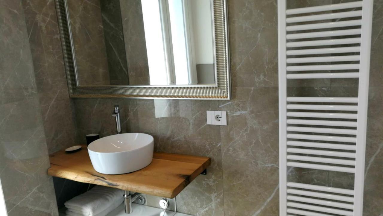 Arcioun Suite Riccione Exteriör bild