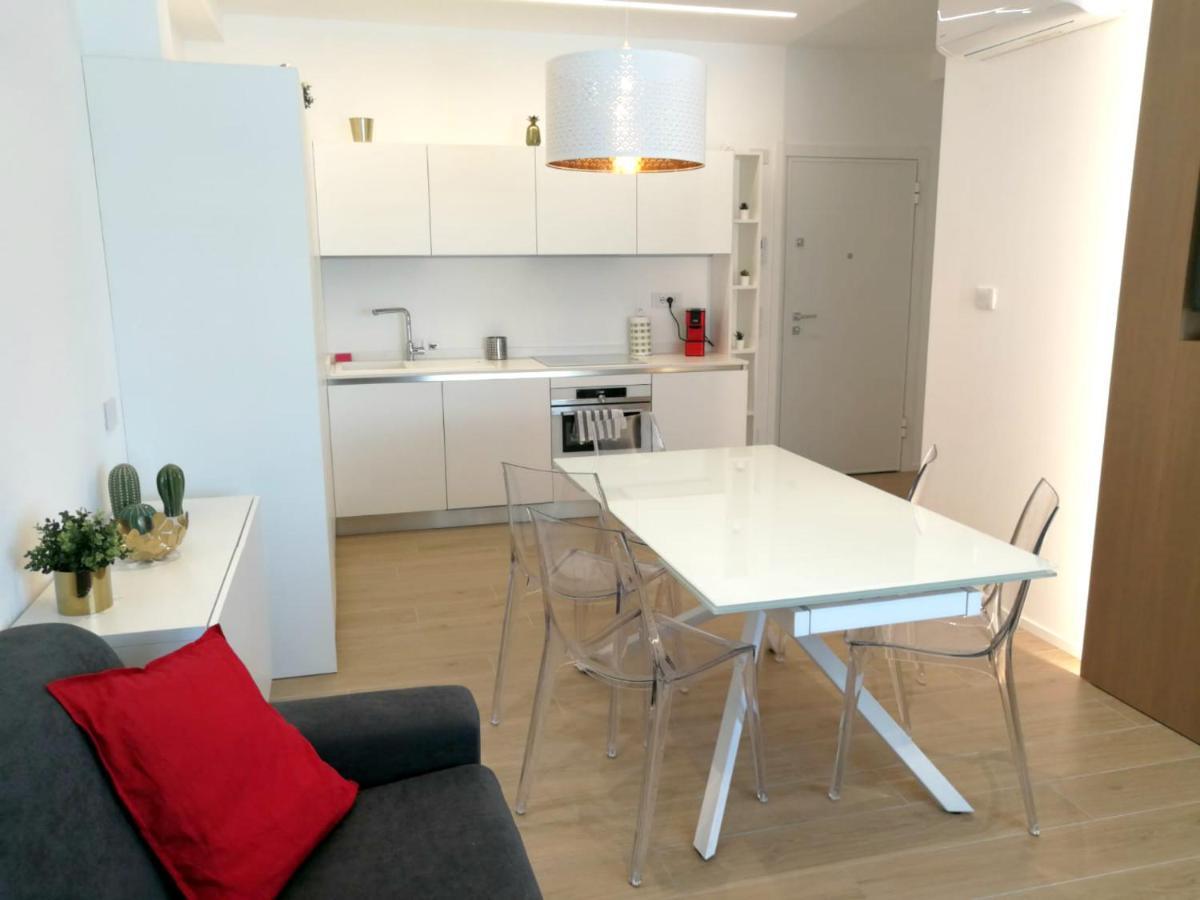 Arcioun Suite Riccione Exteriör bild