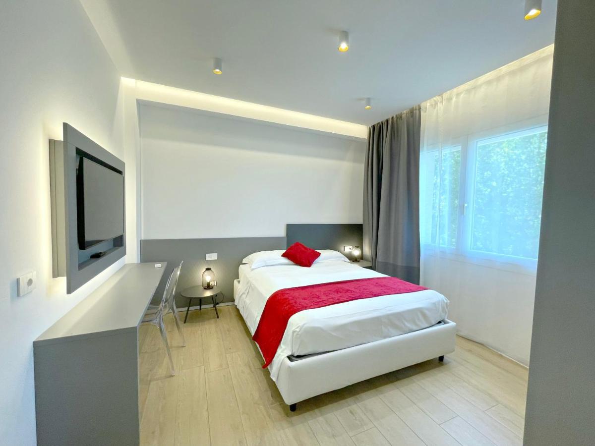 Arcioun Suite Riccione Exteriör bild